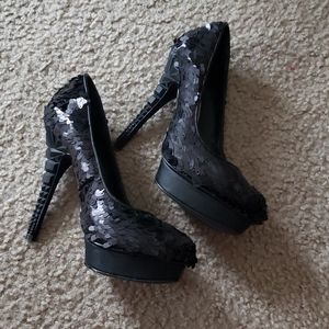 Rachael Roy heels